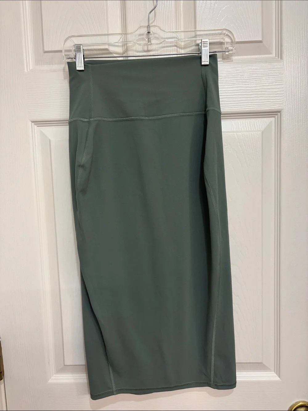 045. Lululemon Nulu Slim-Fit High-Rise Midi Skirt Grey Eucalyptus size 6